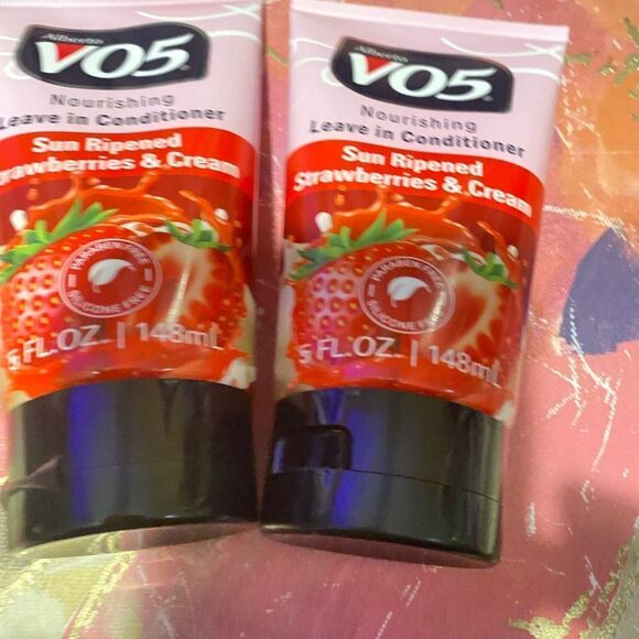 🛍️ VO5 LEAVE IN CONDITIONER STRAWBERRIES & CREAM 5 FL OZ SET OF 2💥 - Picture 6 of 6